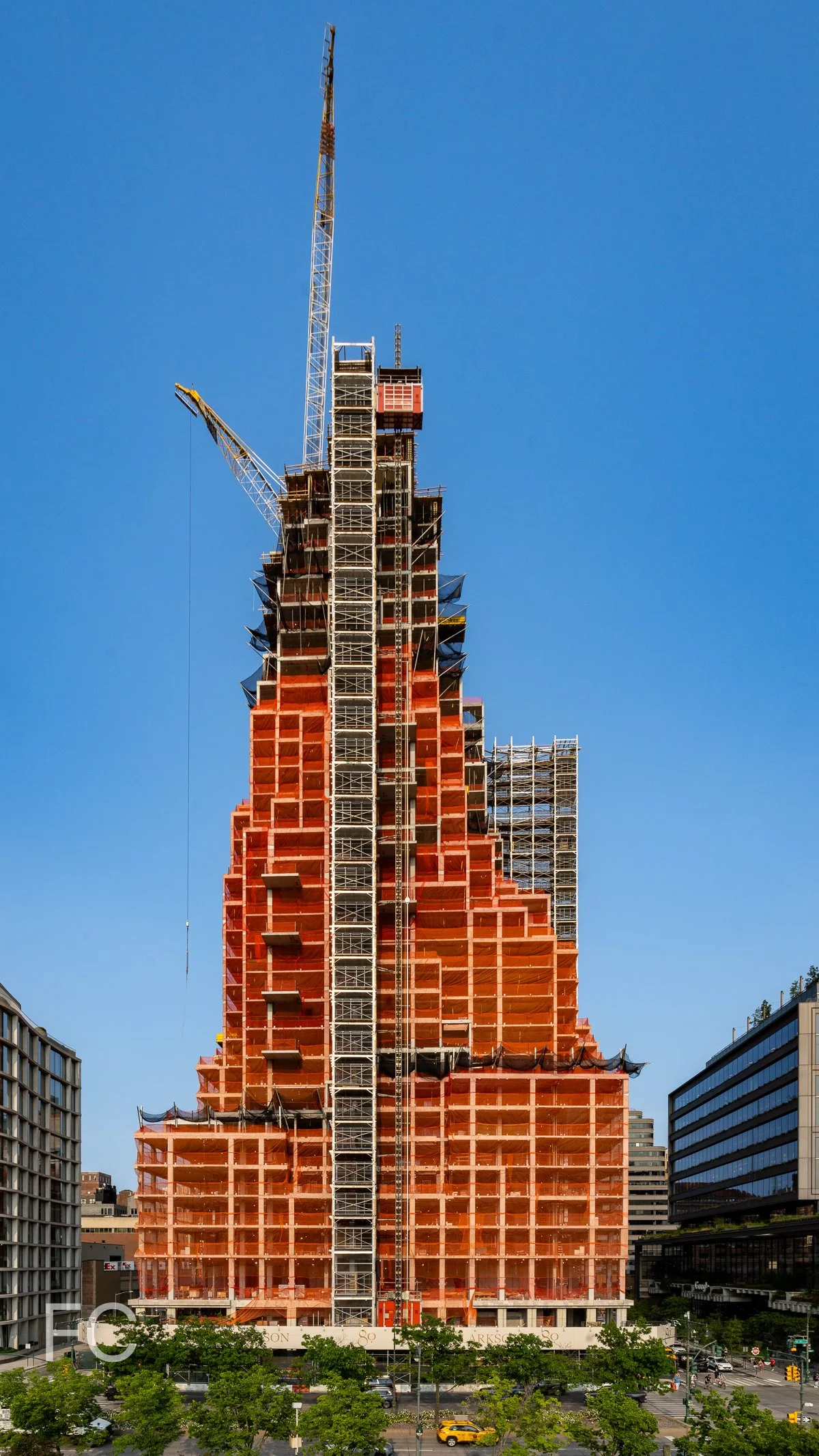 洋書 Production Rendering Construction Update: 80 Clarkson and 570 Washington — FIELD